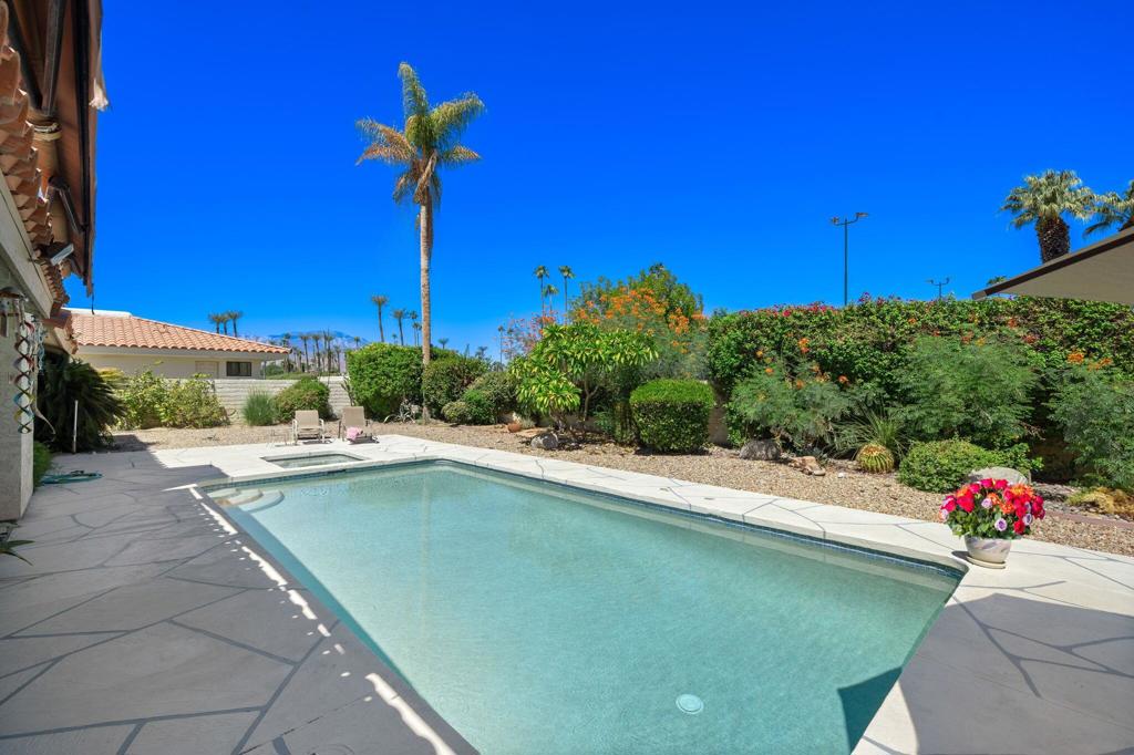 75582 Painted Desert Drive Property Photo 33