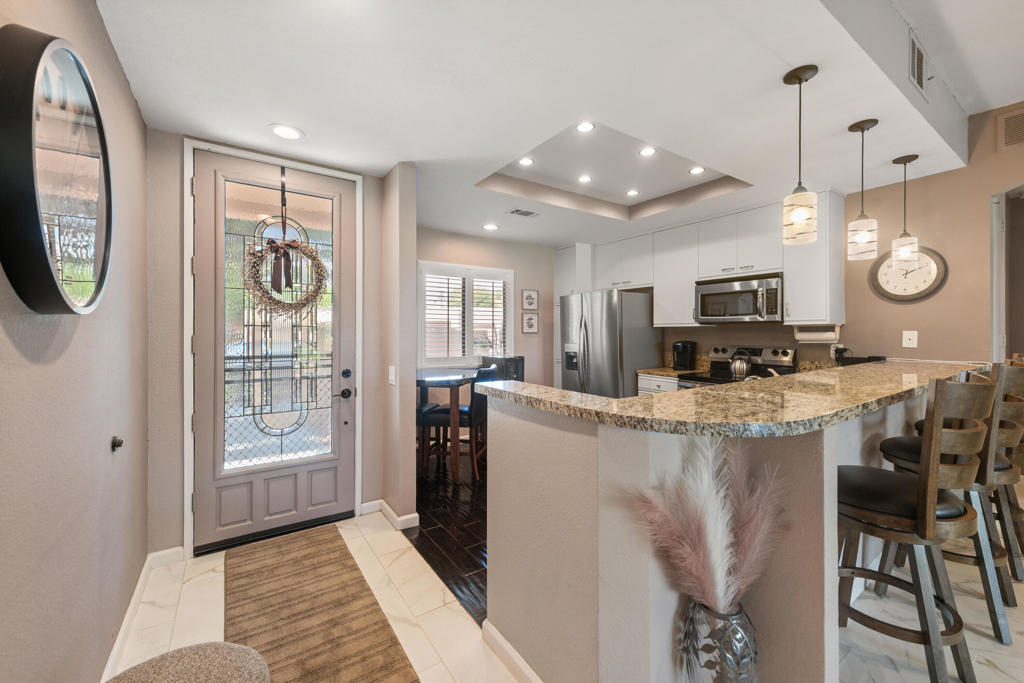 67431 Toltec Court Property Photo 4