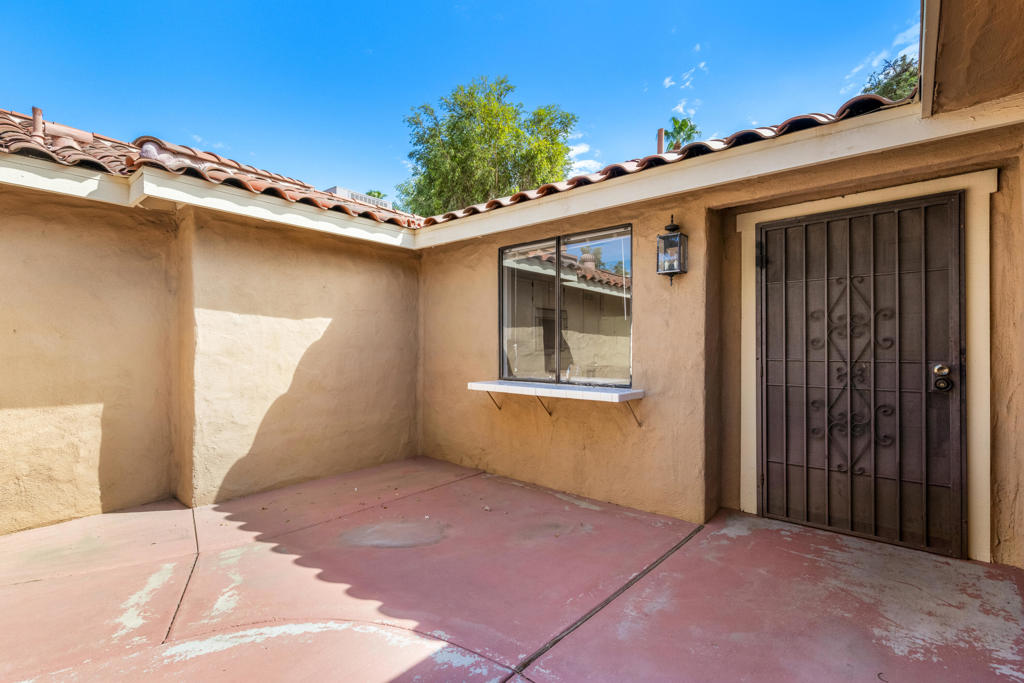 250 Serena Drive Property Photo 4