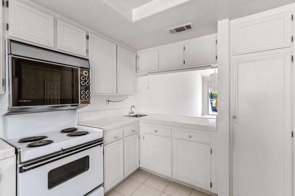 250 Serena Drive Property Photo 13