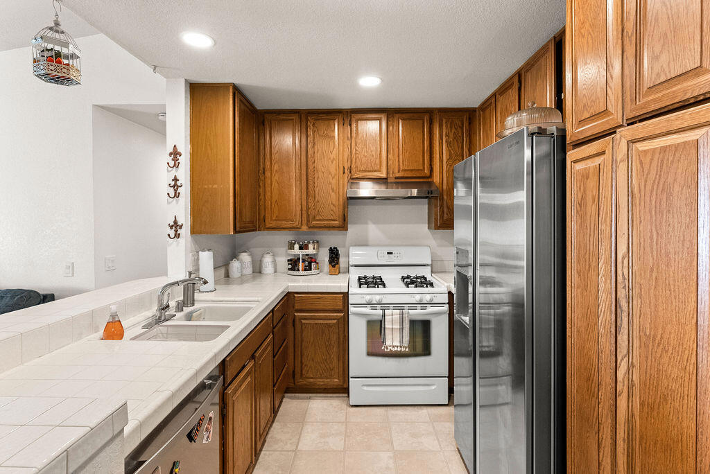 31200 Landau Boulevard 2802 Property Photo 2