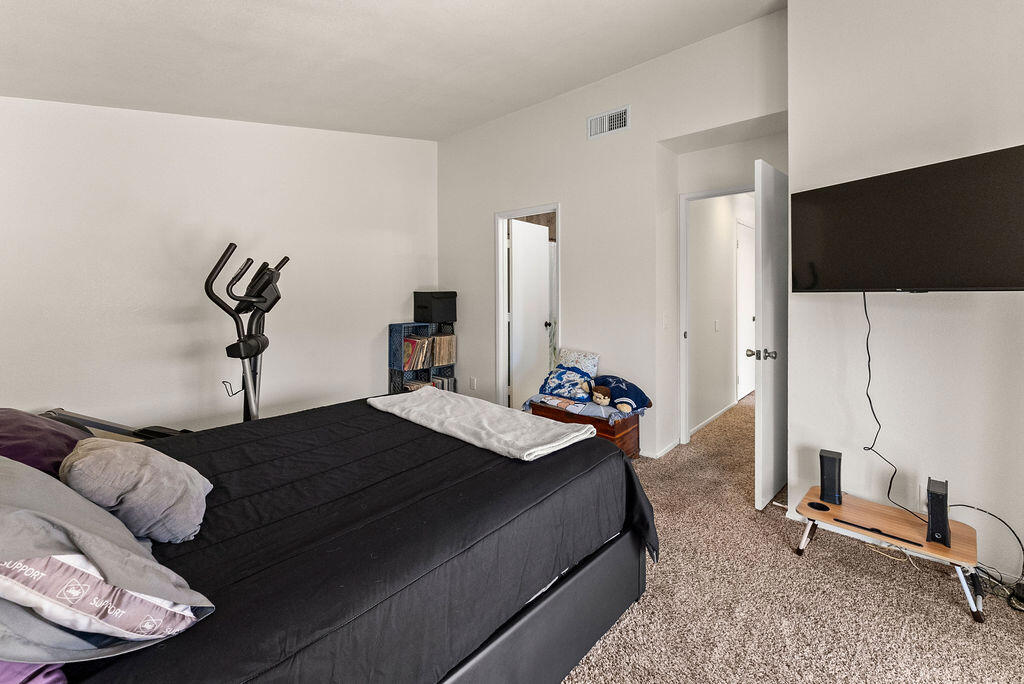 31200 Landau Boulevard 2802 Property Photo 8
