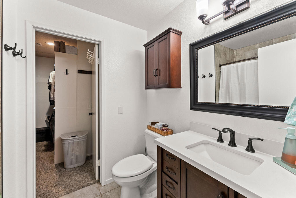 31200 Landau Boulevard 2802 Property Photo 10