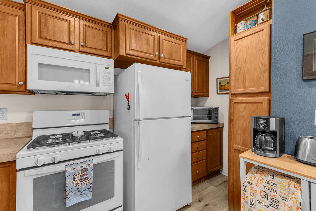 35 Sand Creek Creek Property Photo 14