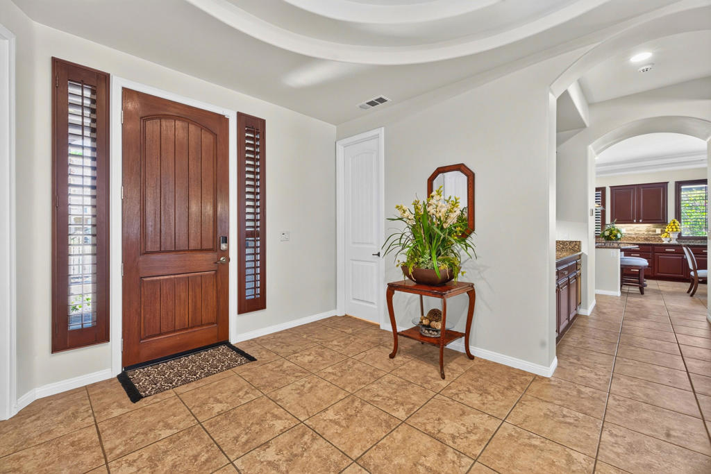 52320 Whirlaway Trail Property Photo 7