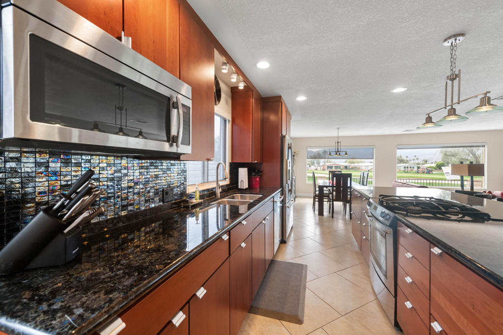73721 Oak Flats Drive Property Photo 12