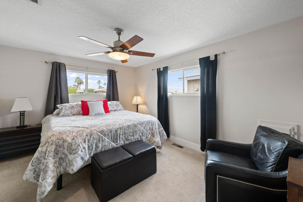 73721 Oak Flats Drive Property Photo 16