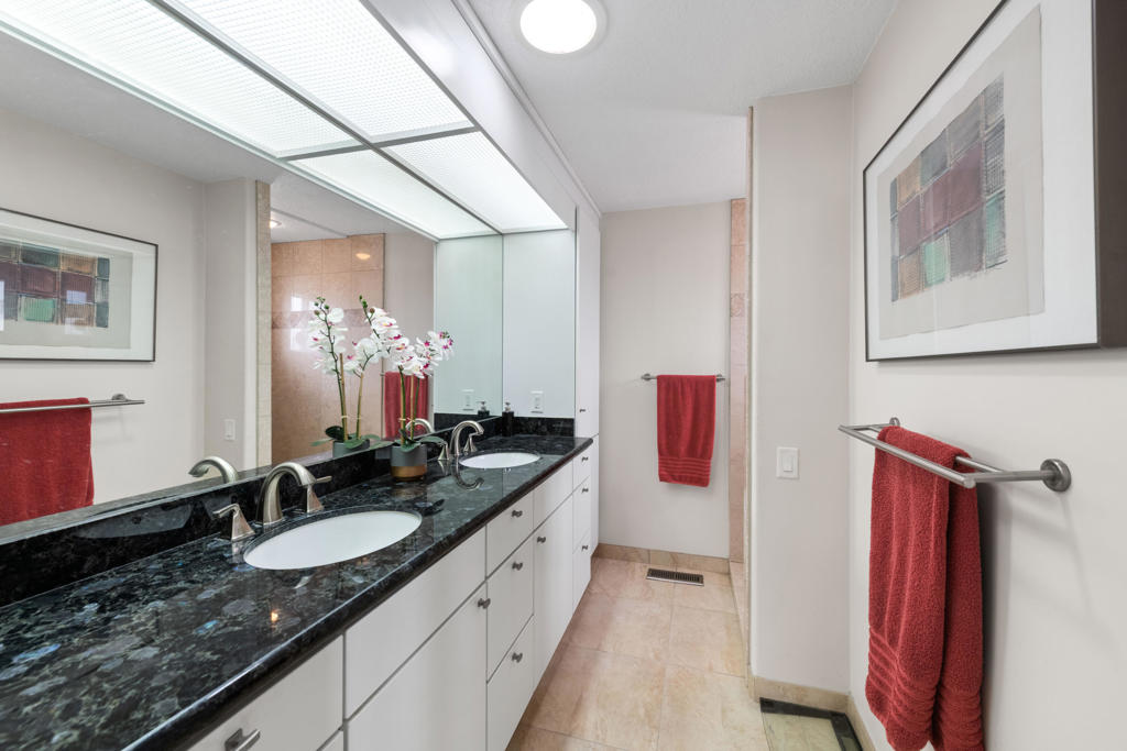 73721 Oak Flats Drive Property Photo 18