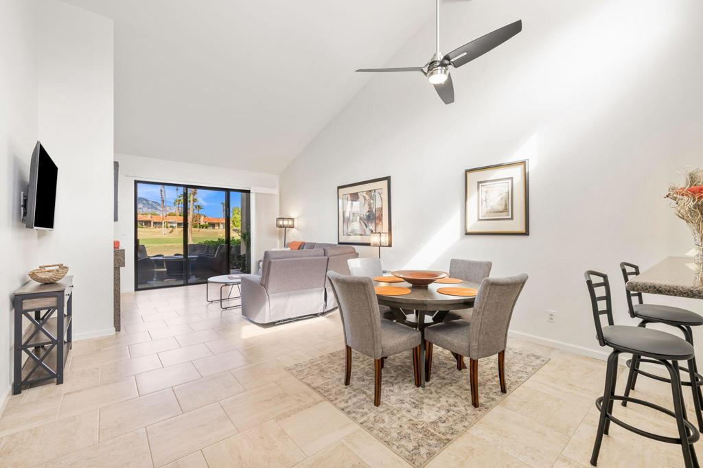 38435 Plumosa Circle Property Photo 3
