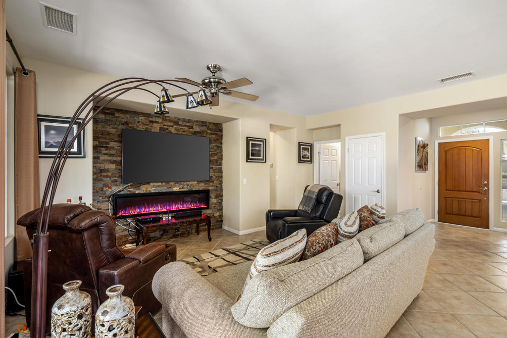 60108 Katie Circle Property Photo 14