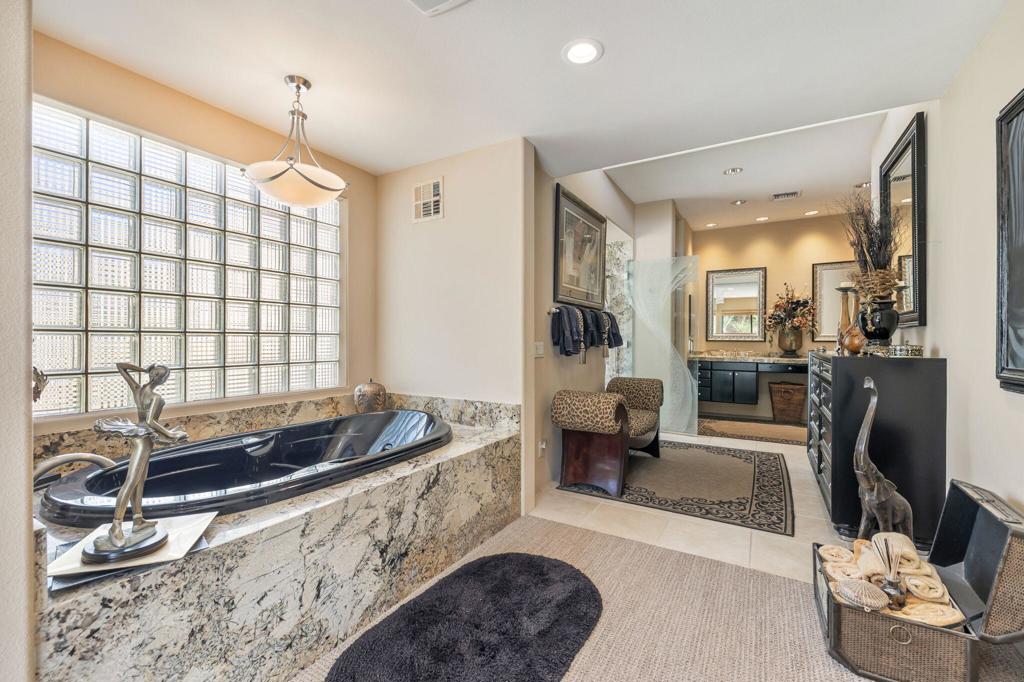 73497 Mariposa Drive Property Photo 27