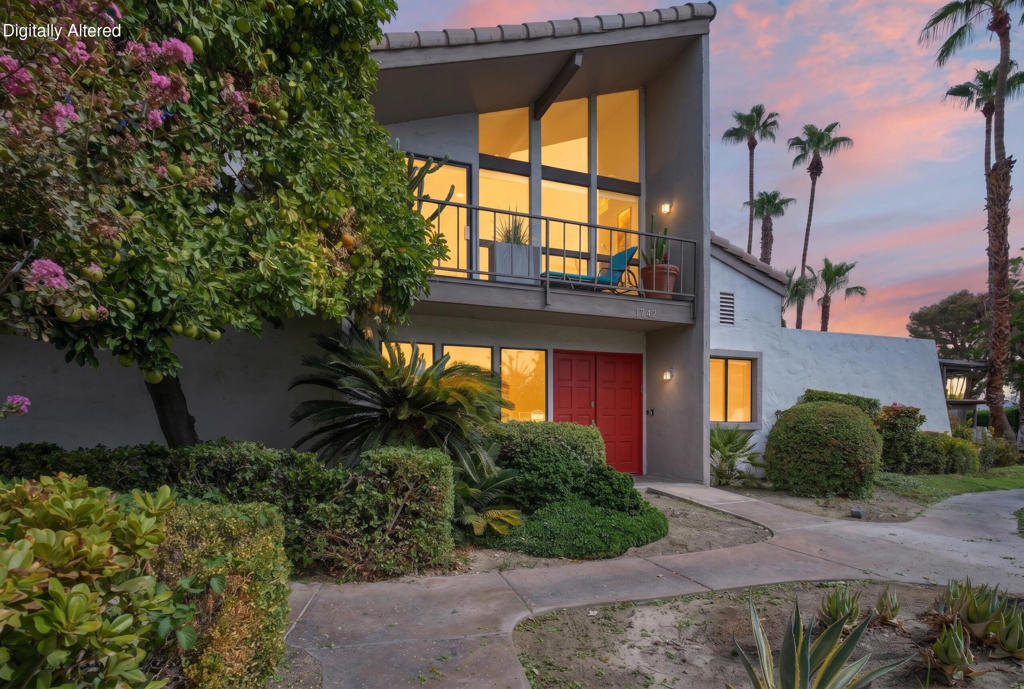 1742 E Camino Parocela Property Image