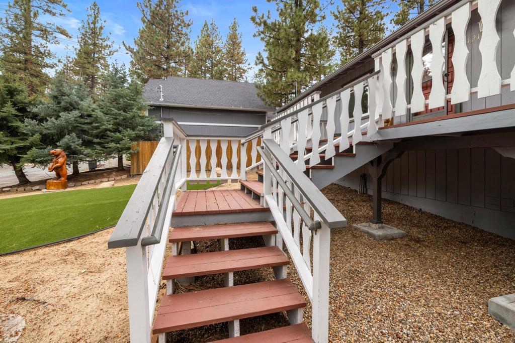 1217 Redwood Drive Property Photo 4