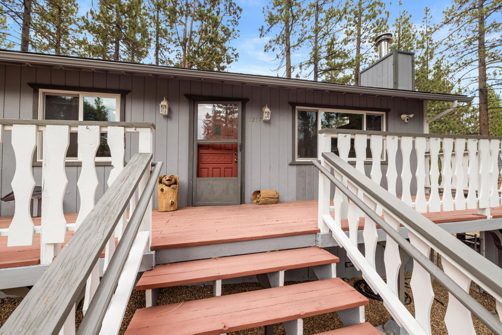 1217 Redwood Drive Property Photo 5