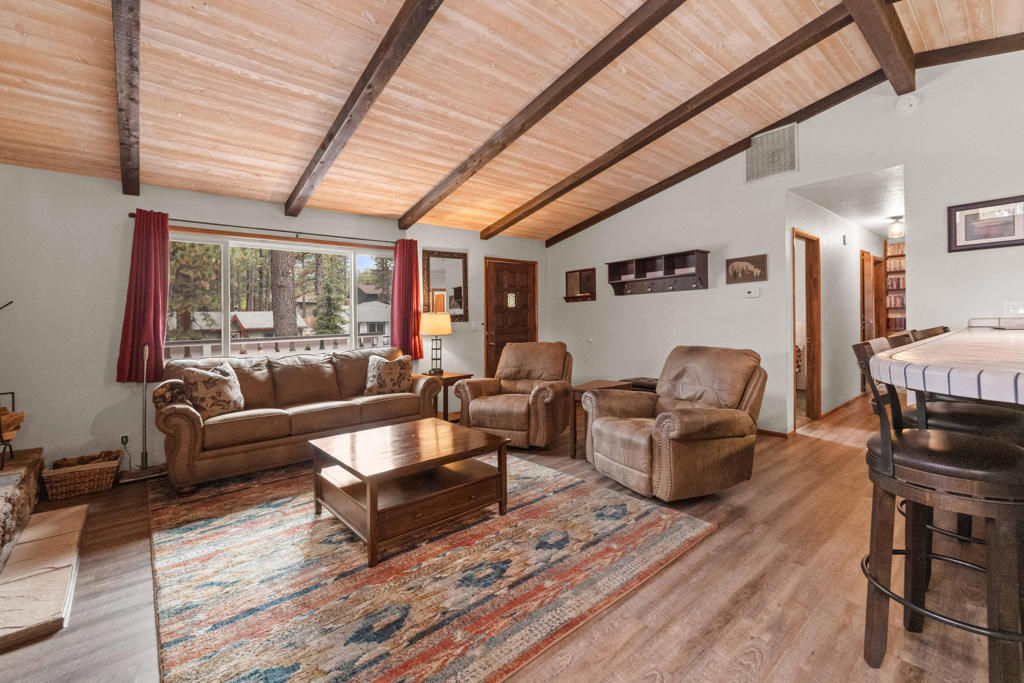 1217 Redwood Drive Property Photo 10