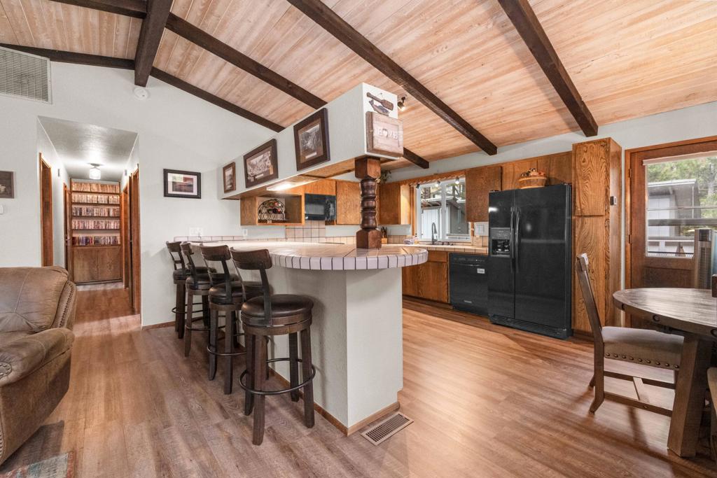 1217 Redwood Drive Property Photo 12