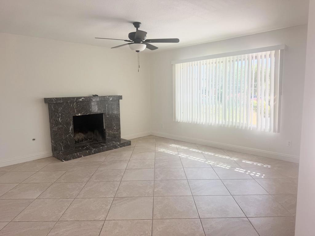 43586 Virginia Avenue Property Photo 3