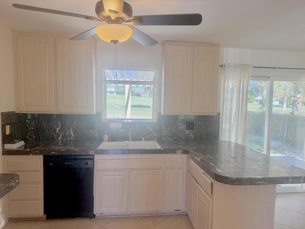 43586 Virginia Avenue Property Photo 8