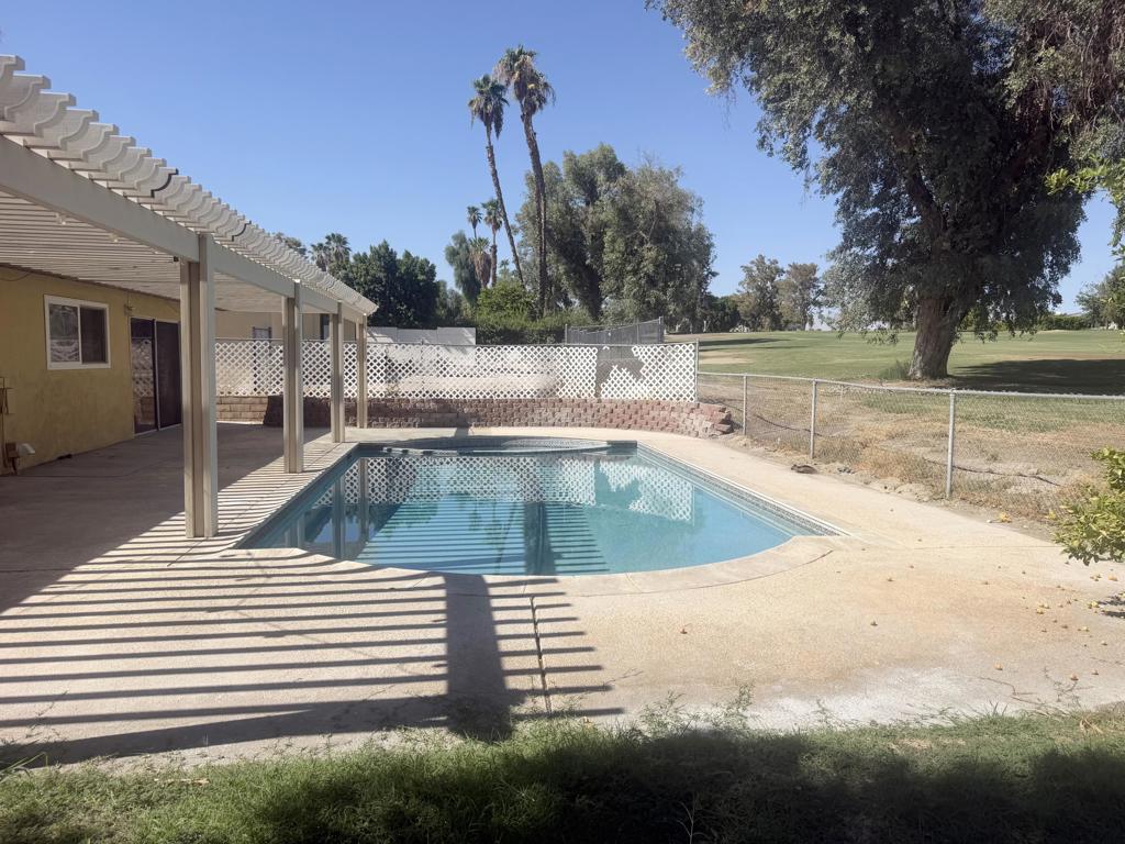 43586 Virginia Avenue Property Photo 18