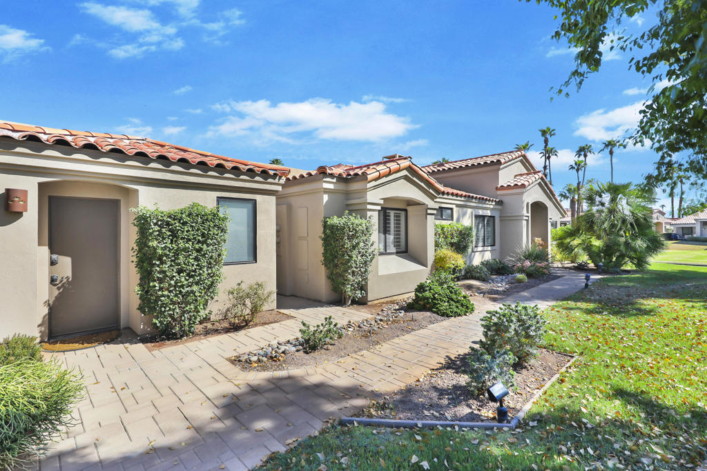 38488 Gazania Circle Property Photo 1