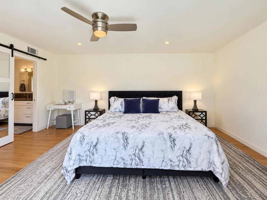 72477 Rolling Knoll Drive Property Photo 17