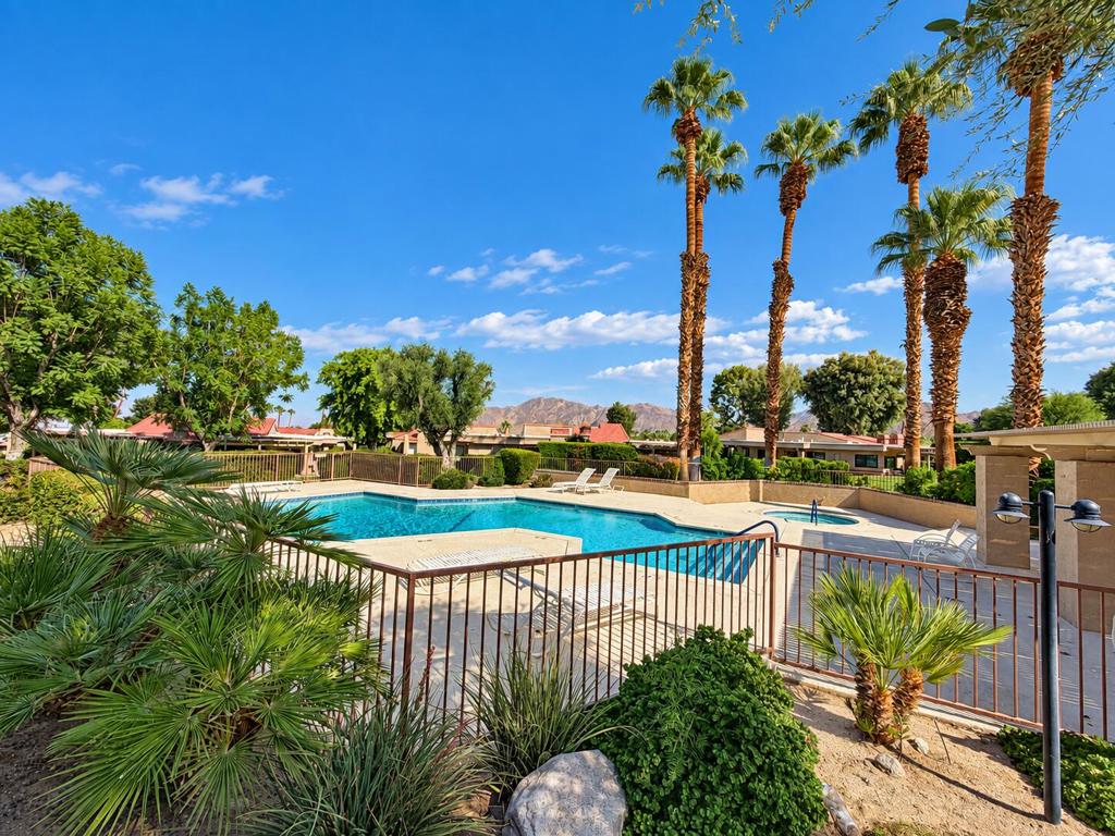 72477 Rolling Knoll Drive Property Photo 39