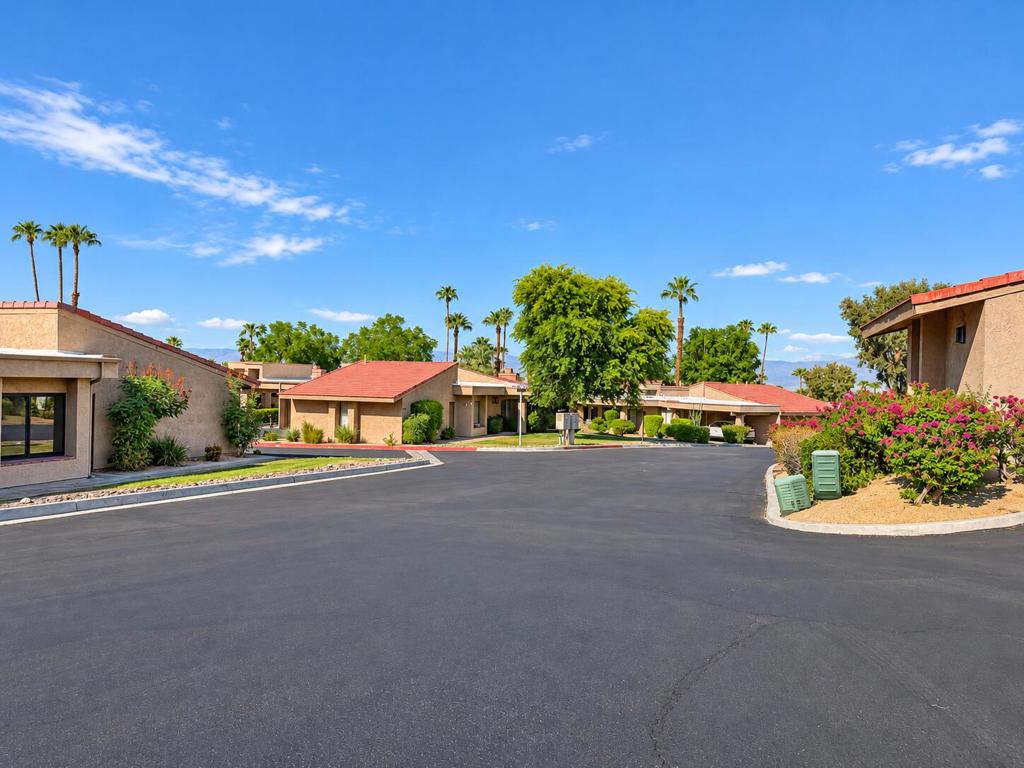 72477 Rolling Knoll Drive Property Photo 42