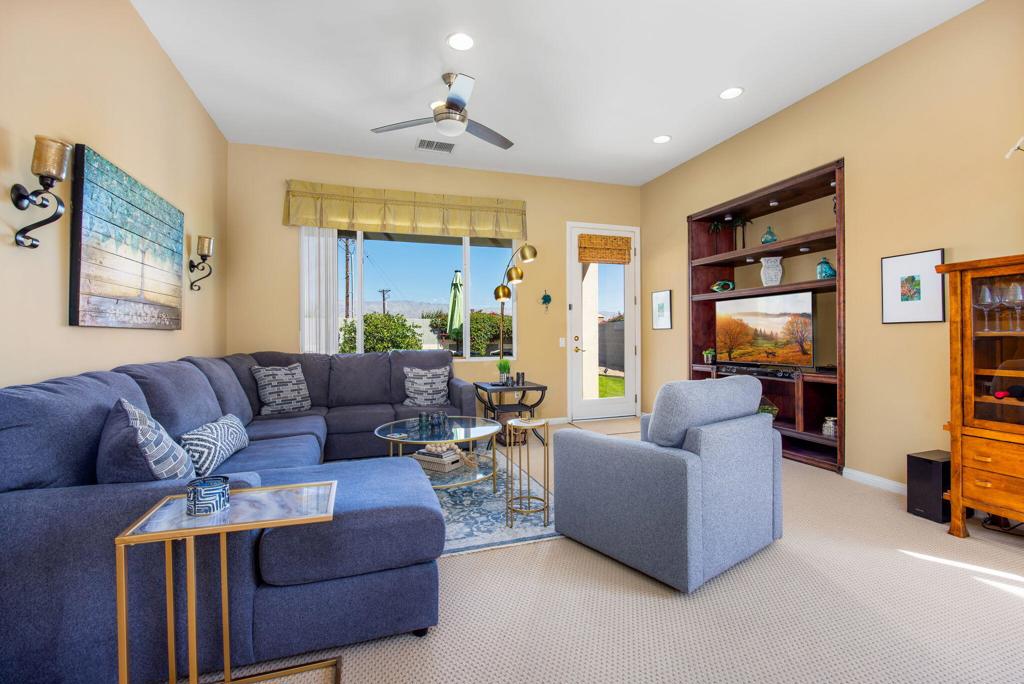 80592 Hoylake Drive Property Photo 1