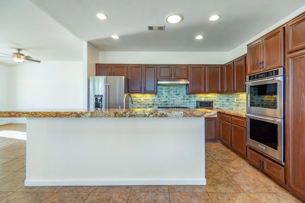 67520 S Laguna Drive Property Photo 11