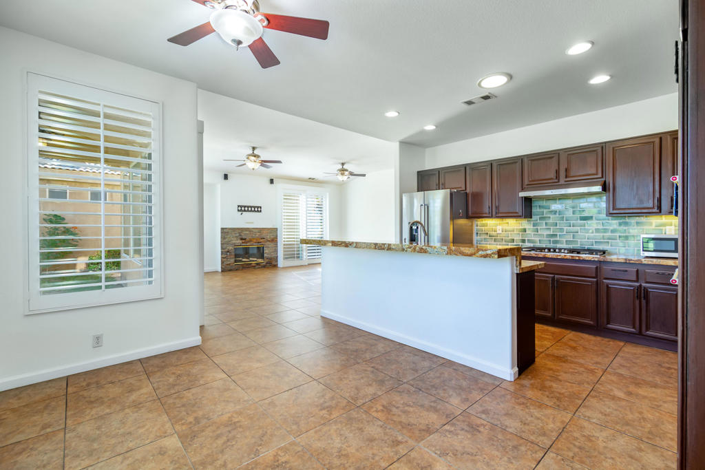 67520 S Laguna Drive Property Photo 12