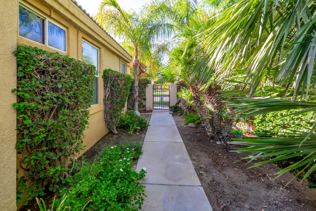 67520 S Laguna Drive Property Photo 33
