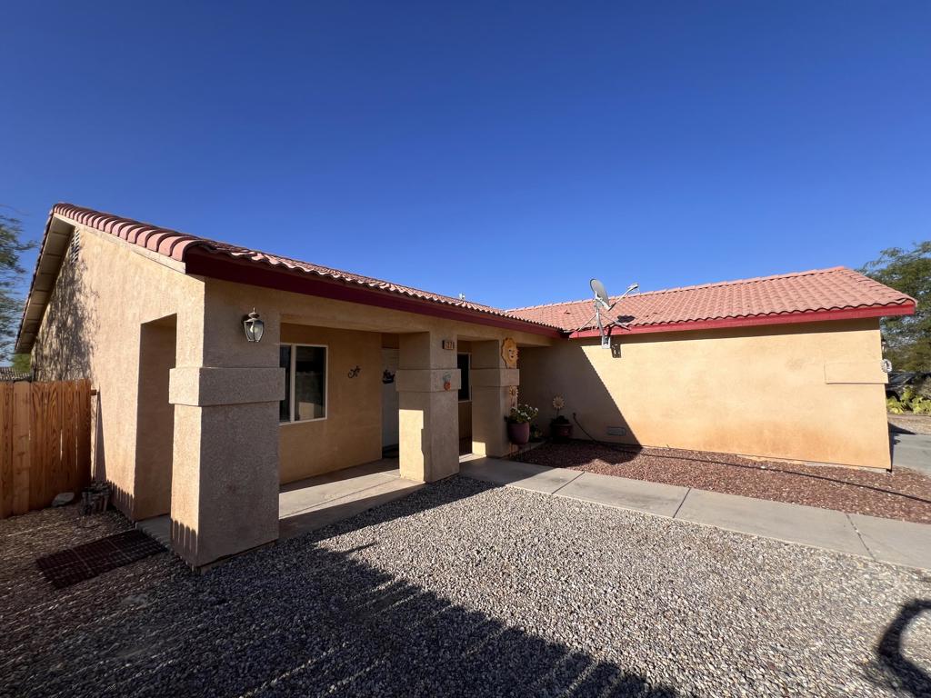 1276 Nile Drive Property Photo 2