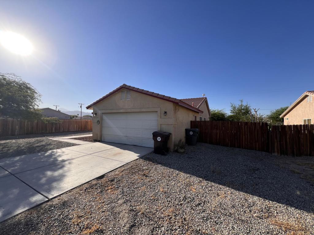 1276 Nile Drive Property Photo 4