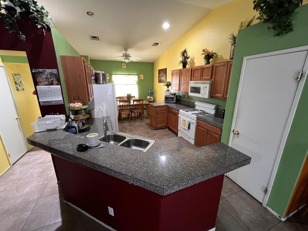 1276 Nile Drive Property Photo 5