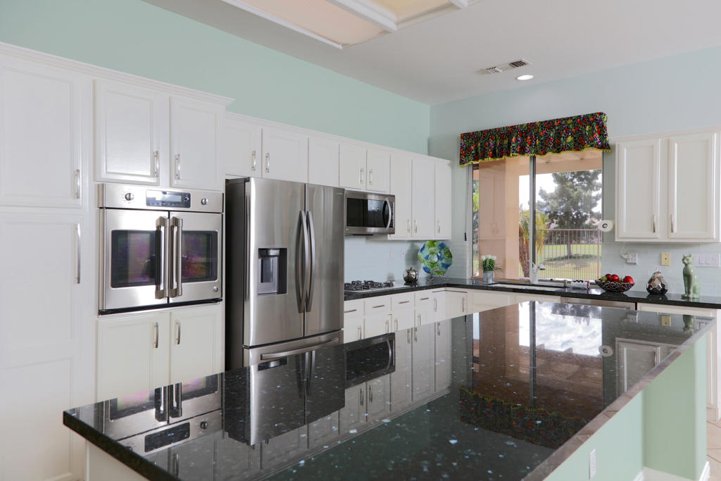 78585 Sunrise Canyon Avenue Property Photo 11