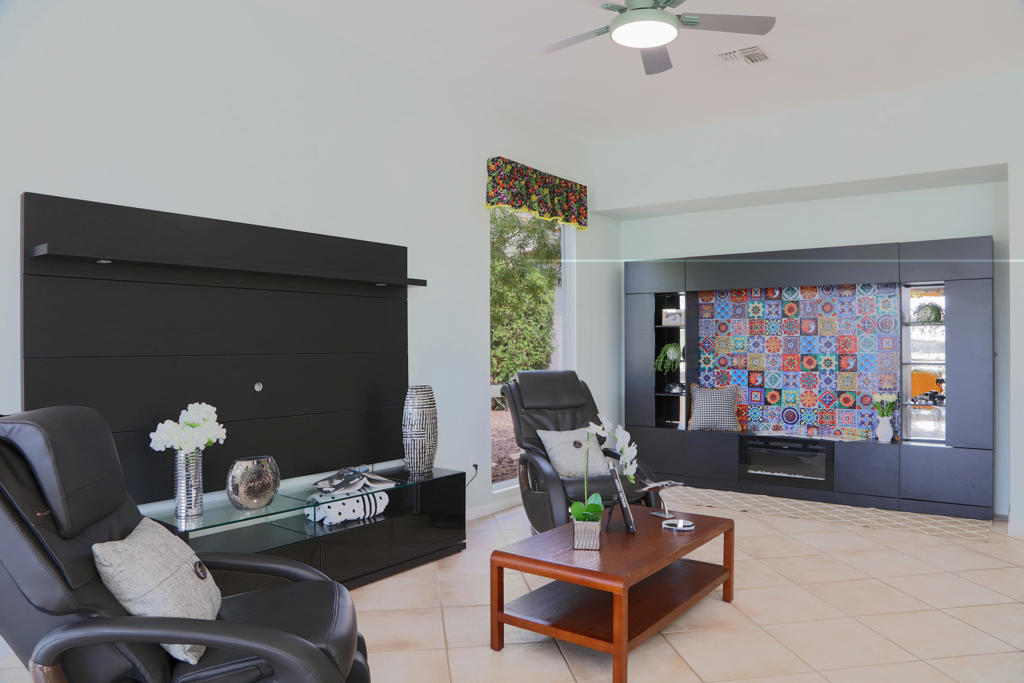 78585 Sunrise Canyon Avenue Property Photo 13