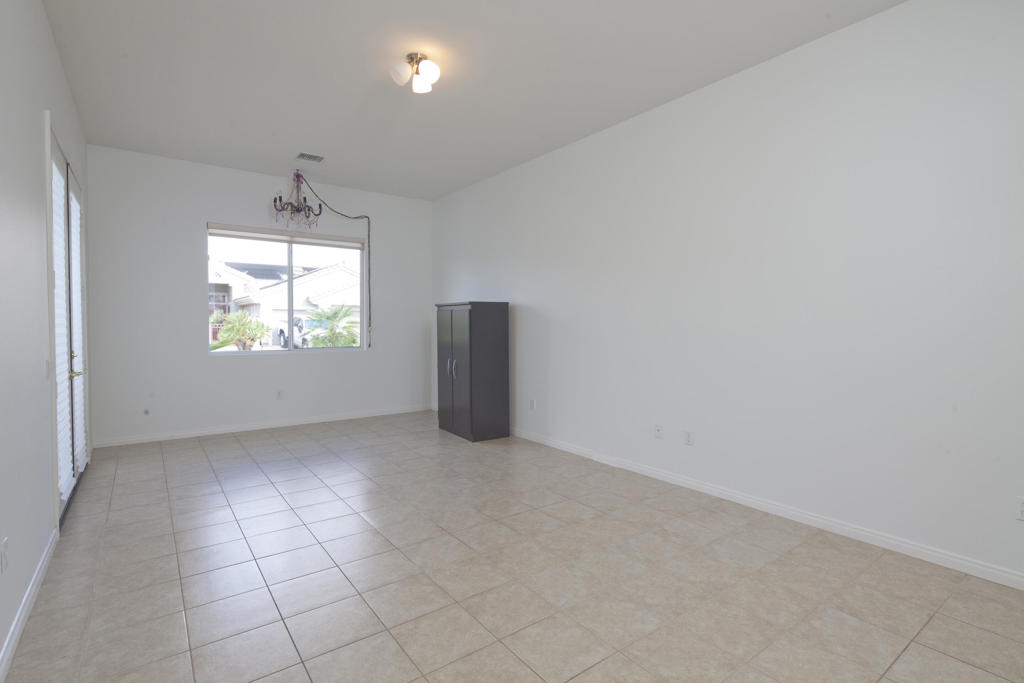 78585 Sunrise Canyon Avenue Property Photo 32