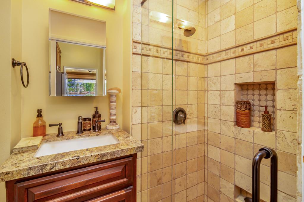 80501 Avenue 48 141 Property Photo 24