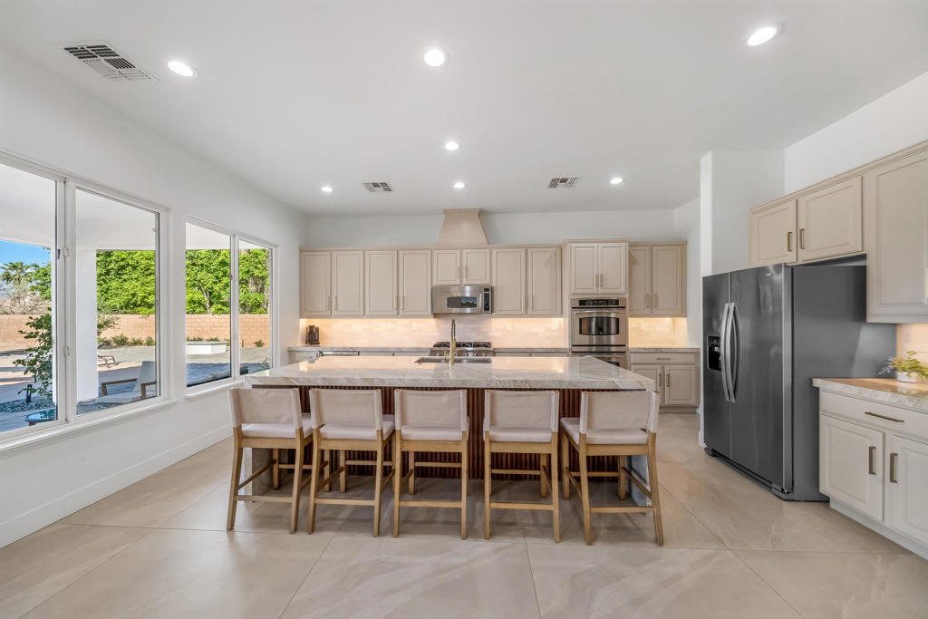 80262 Amazon Avenue Property Photo 8