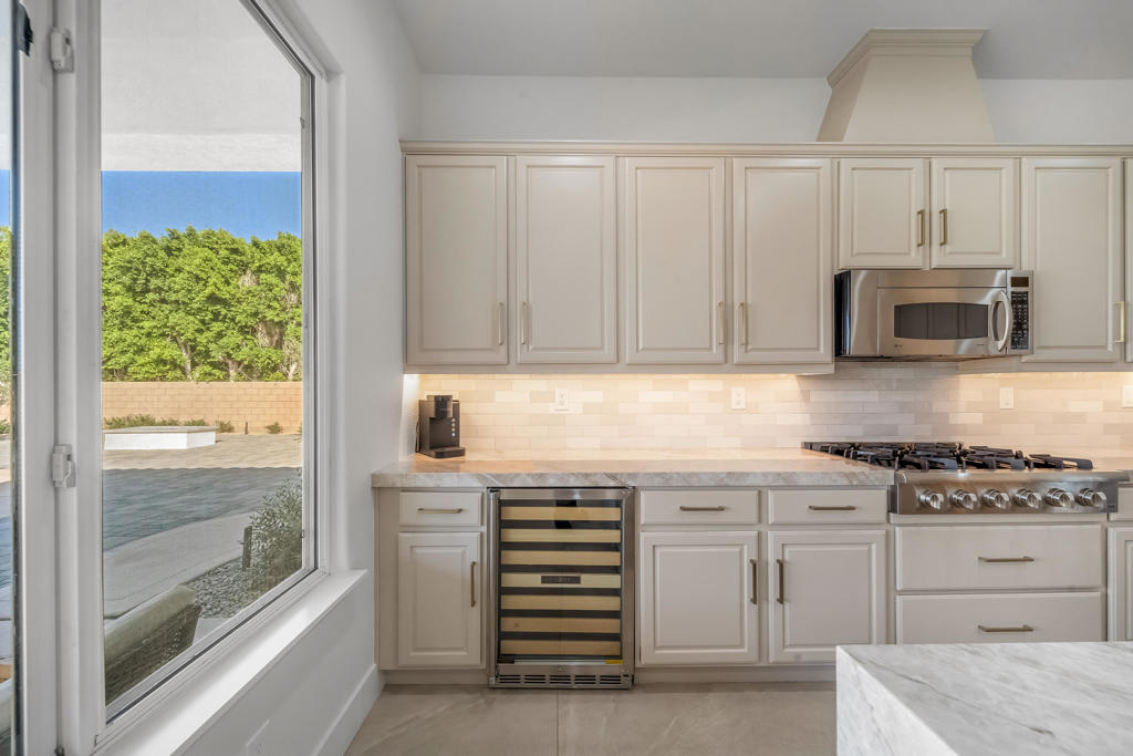 80262 Amazon Avenue Property Photo 12