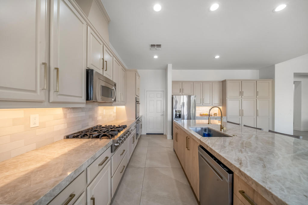 80262 Amazon Avenue Property Photo 13