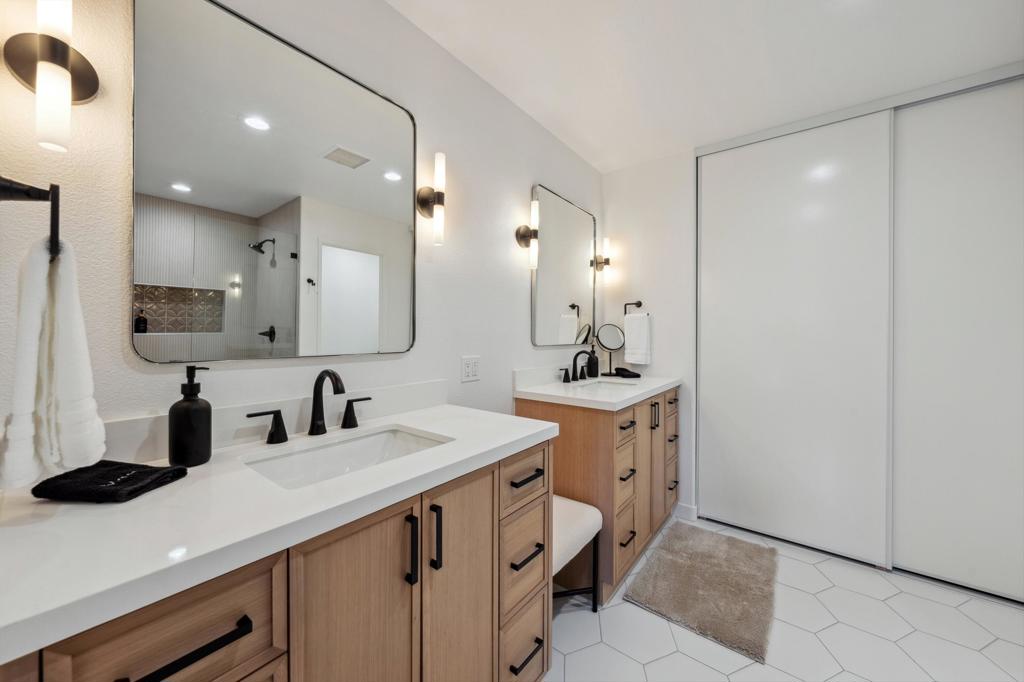 54623 Inverness Way Property Photo 19