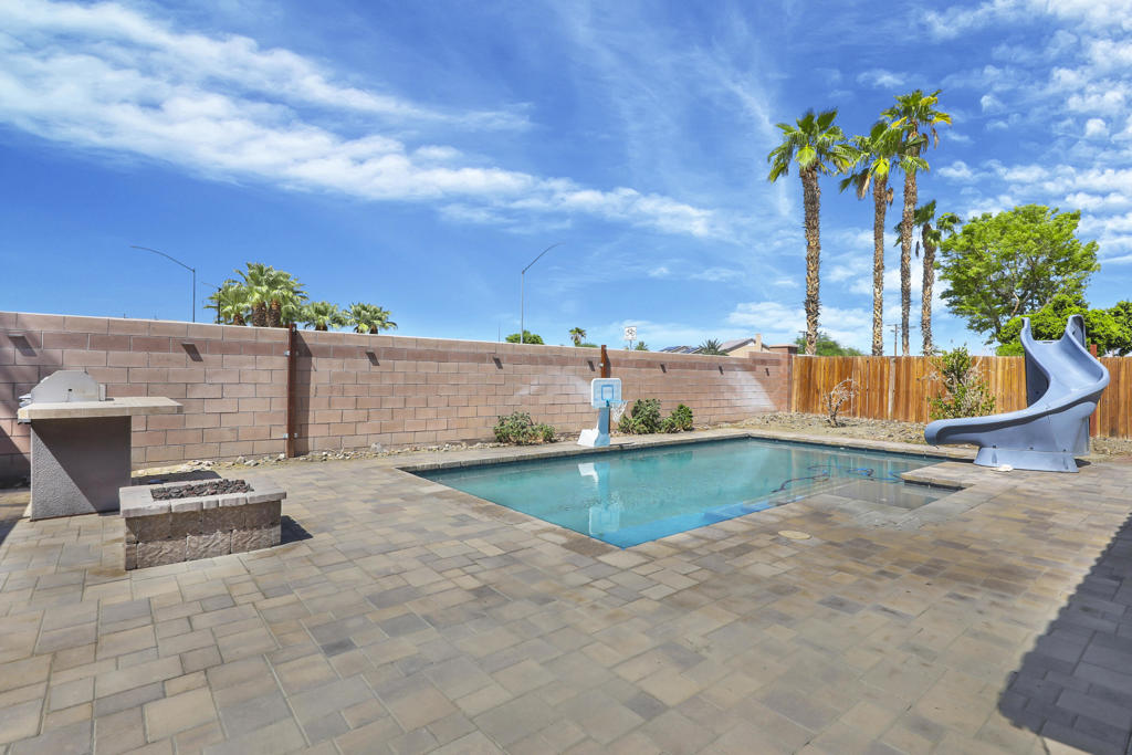 49510 Copperidge Street Property Photo 26