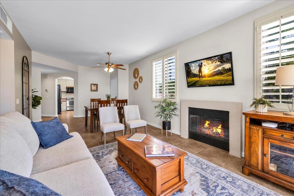 38517 Nasturtium Way Property Photo 1