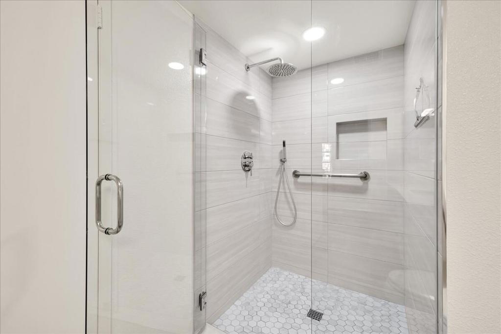 500 E Amado Road 203 Property Photo 16