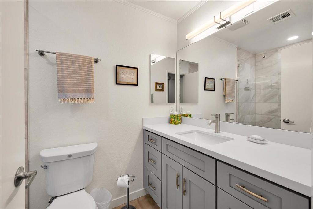 500 E Amado Road 203 Property Photo 17