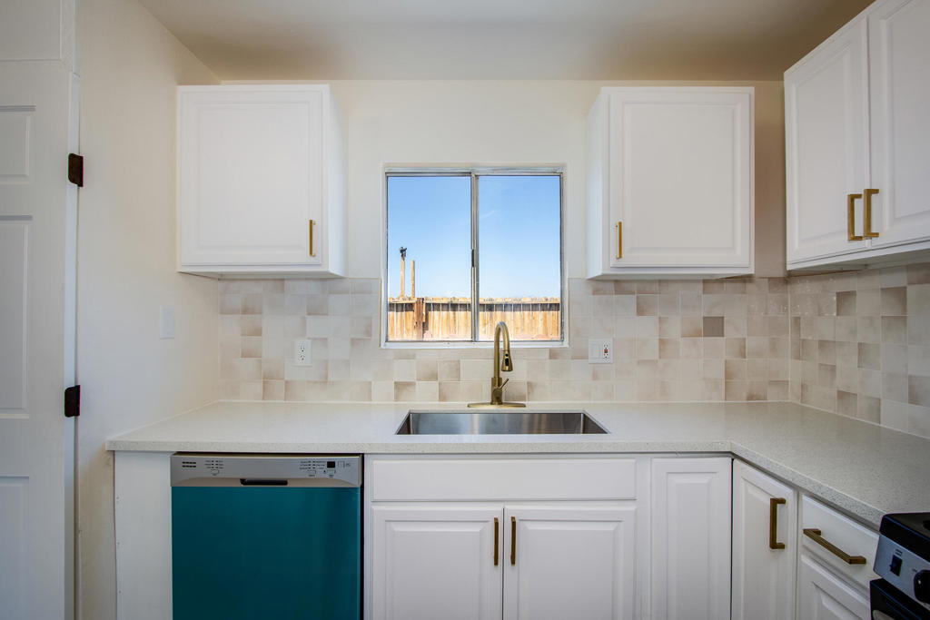 7382 Olympic Road Property Photo 18