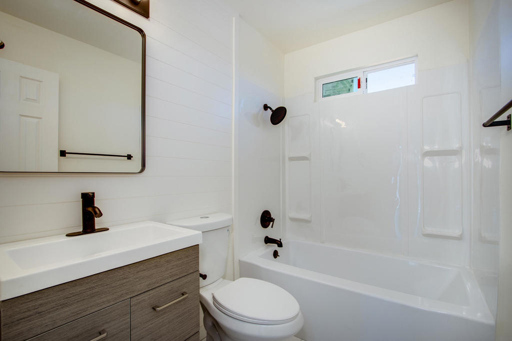 7382 Olympic Road Property Photo 27