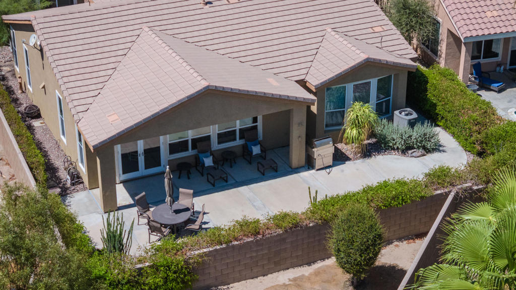 60440 Juniper Lane Property Photo 1