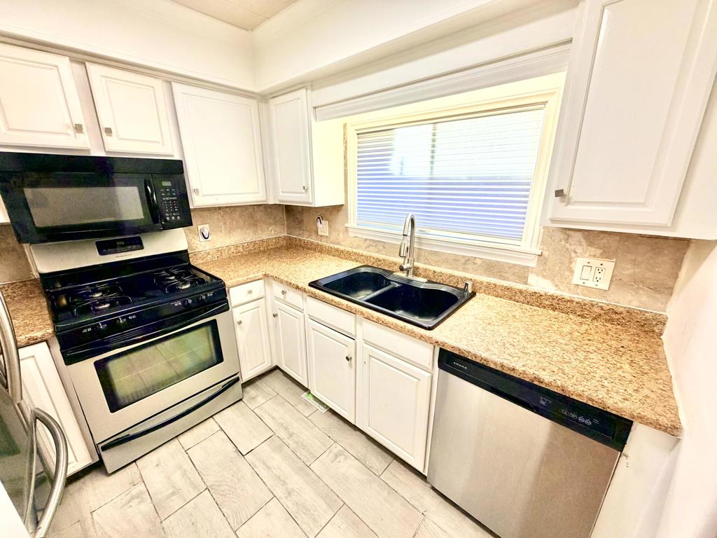 169 Tanforan Property Photo 4